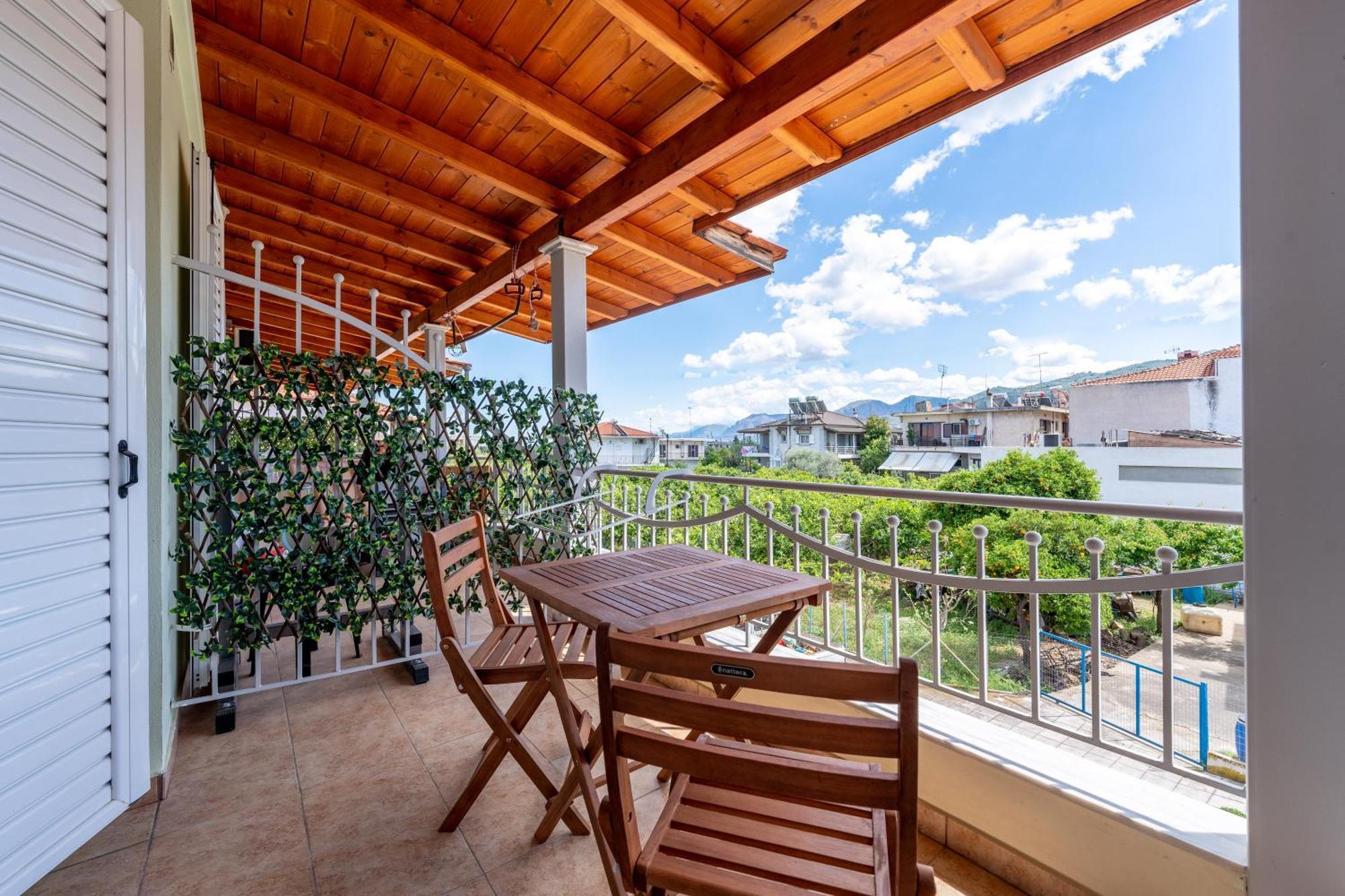 Eagle'S Nest City Apartments Egio Exterior foto